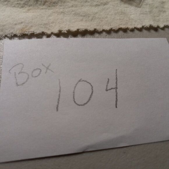 Vintage Faux Pearl Knotted withRibbed Barrel Screw Clasp - Picture 6 of 6